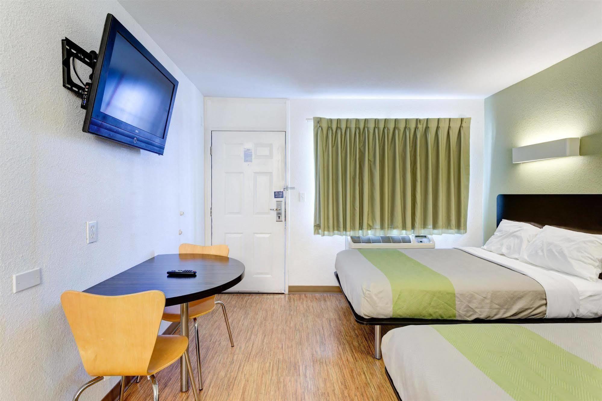 Americas Best Value Inn بولينغ غرين المظهر الخارجي الصورة
